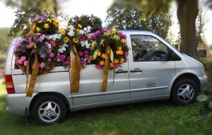 Pohřební služba Vlček - vůz Mercedes